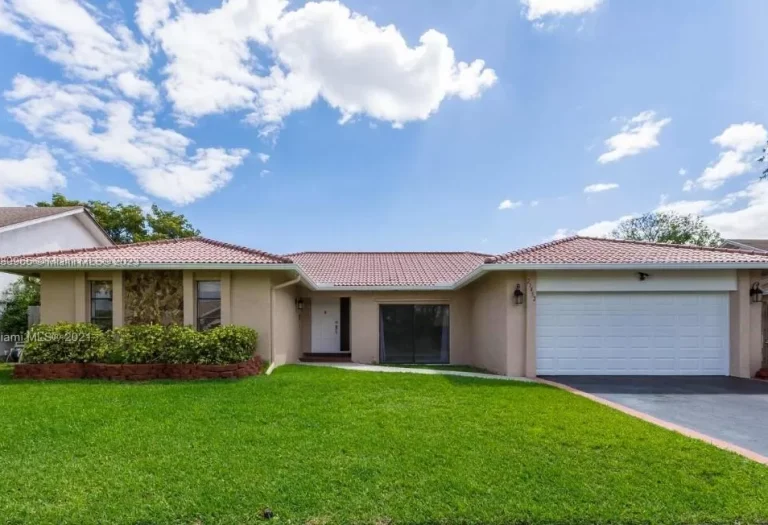 f5aaee5988d2b10a7c9c7a151162ebe6-full